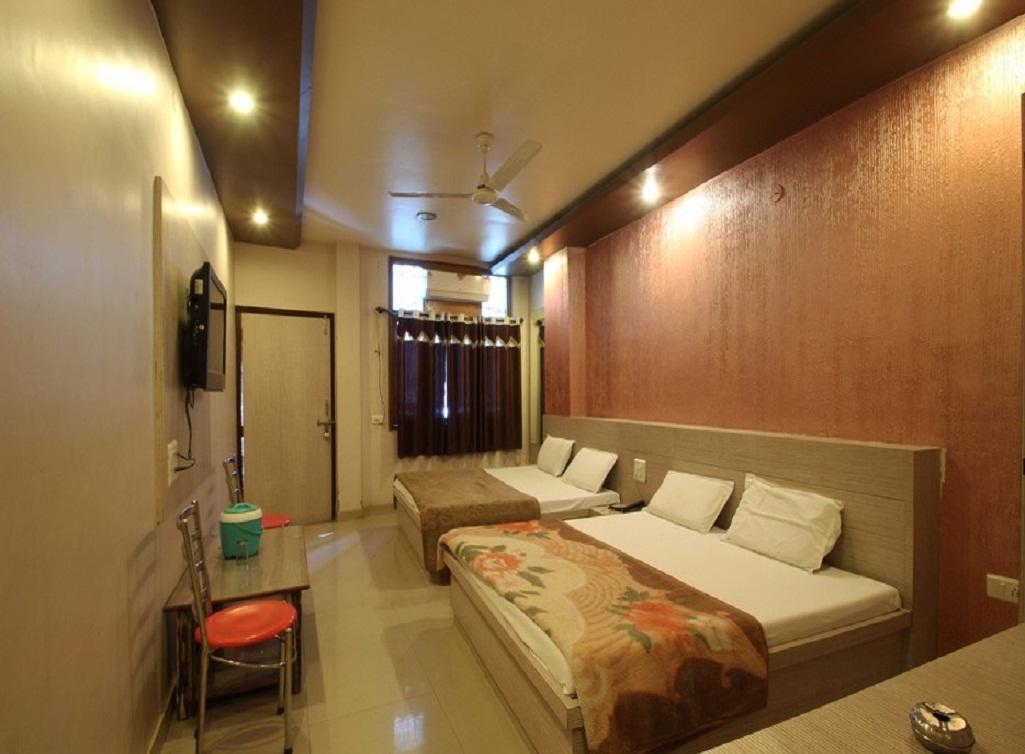 Hotel Pakeeza Аджмер Екстериор снимка