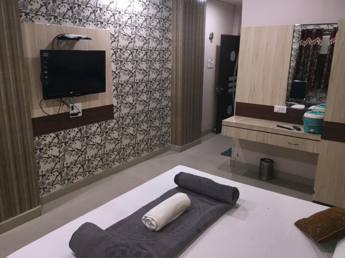 Hotel Pakeeza Аджмер Екстериор снимка