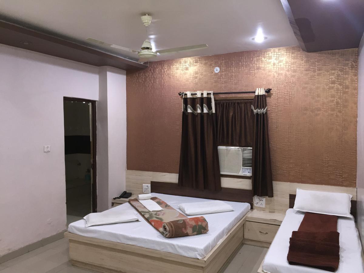 Hotel Pakeeza Аджмер Екстериор снимка